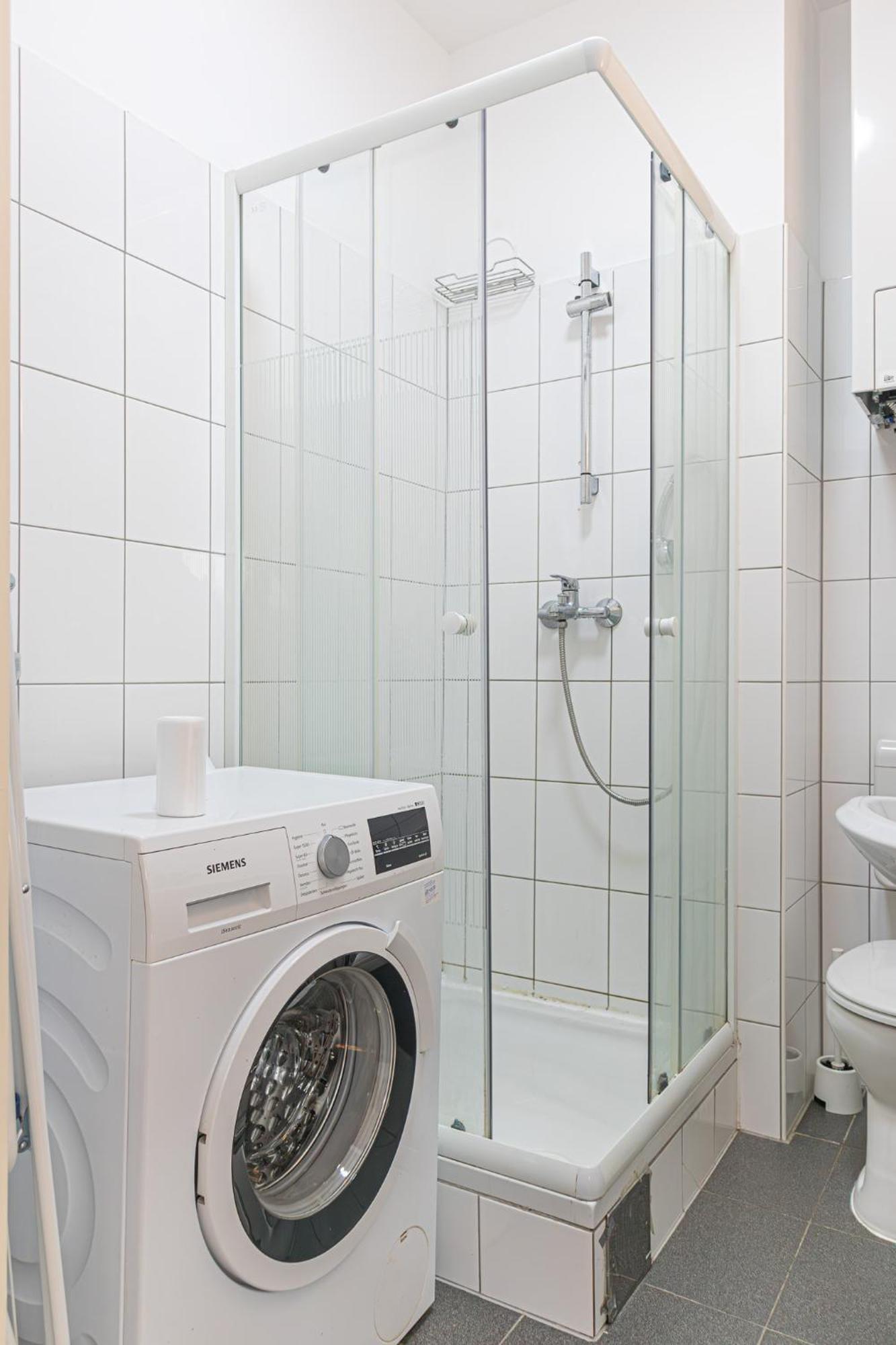Spacious 2Br Apt Great Location - Near Schoenbrunn Відень Екстер'єр фото