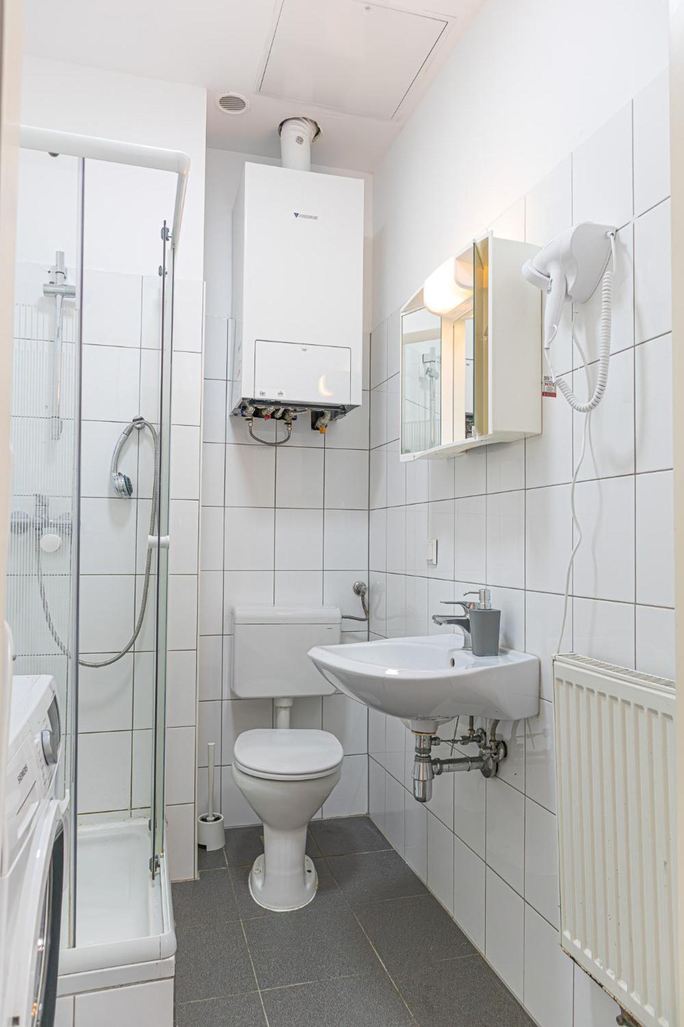Spacious 2Br Apt Great Location - Near Schoenbrunn Відень Екстер'єр фото