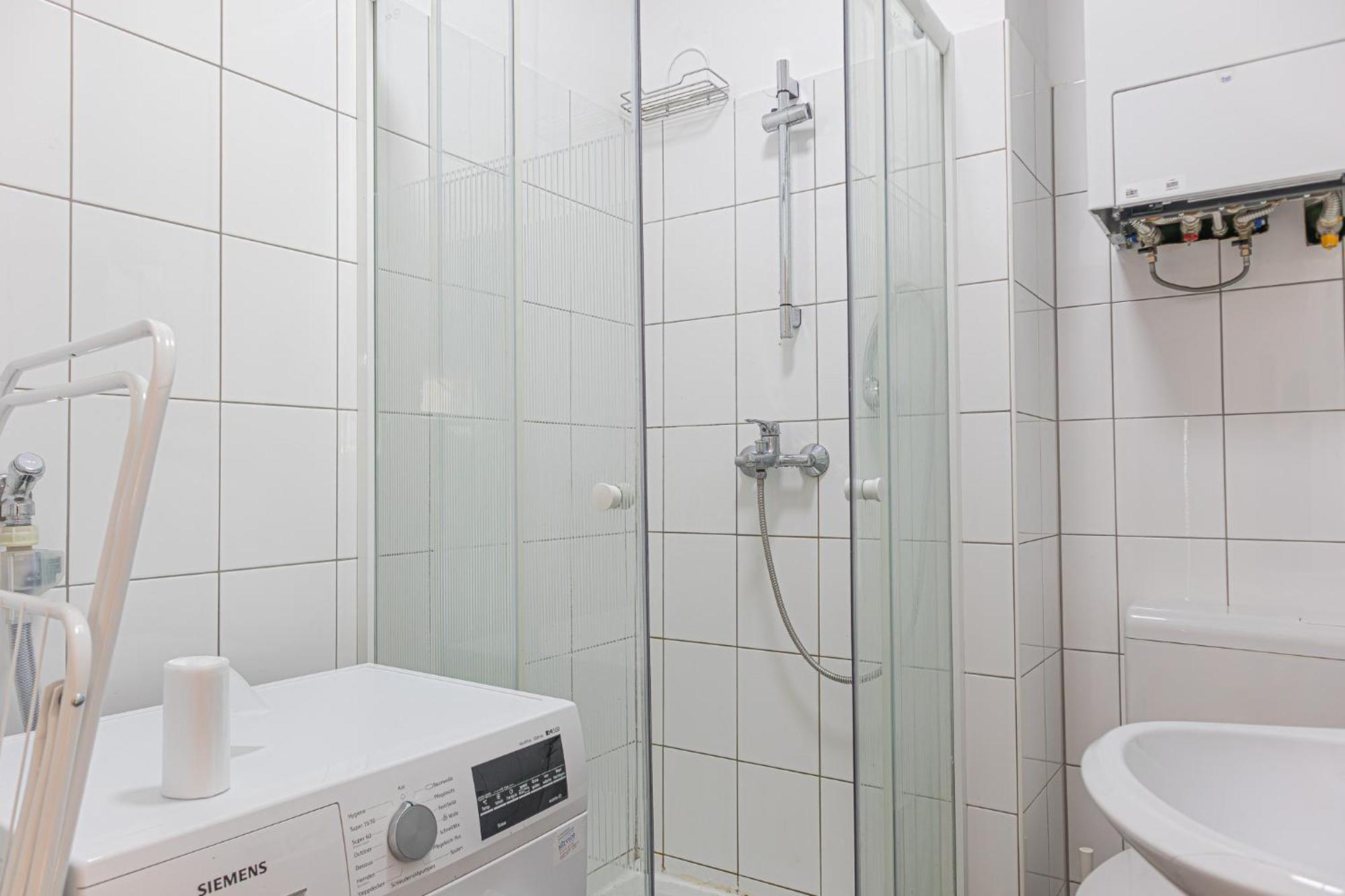 Spacious 2Br Apt Great Location - Near Schoenbrunn Відень Екстер'єр фото